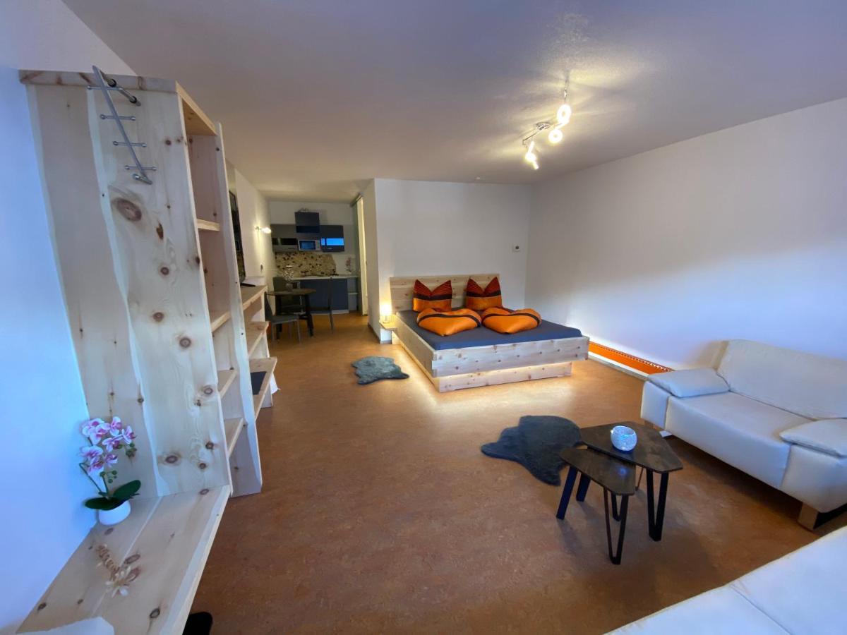 Ferien Haus - Ferienwohnung Lorena 施图拜河谷新施蒂夫特 外观 照片